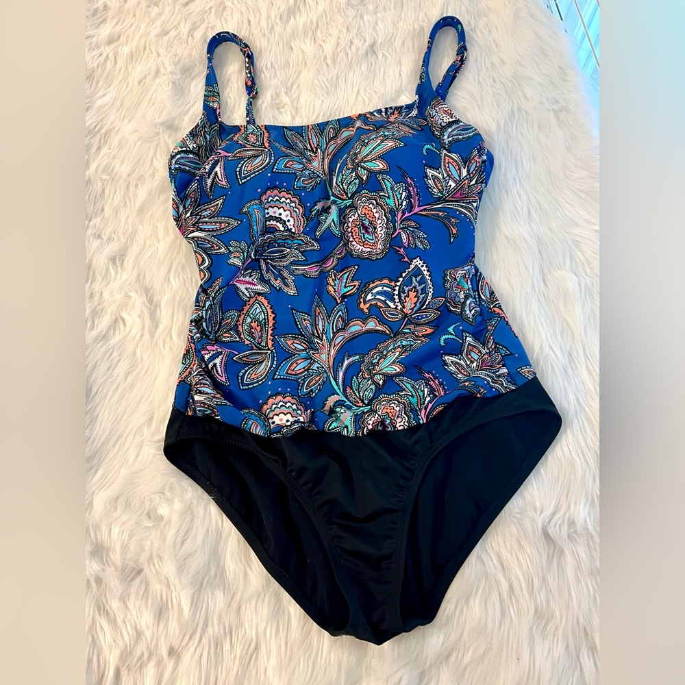 Jantzen Swimsuit Women’s Paisley Floral One Piece Blue Multi Size M/L